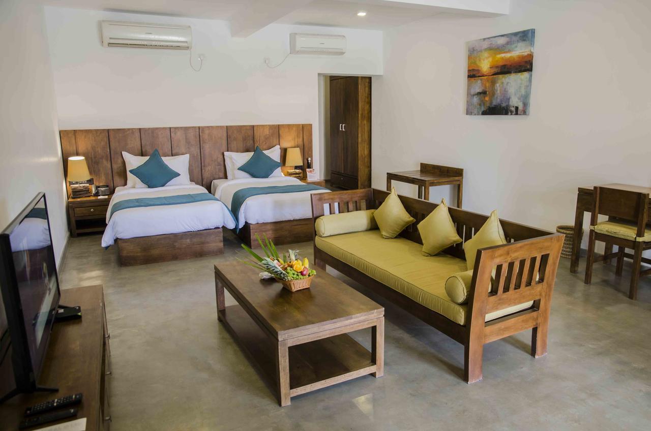 Regenta Arie Lagoon Negombo Kültér fotó