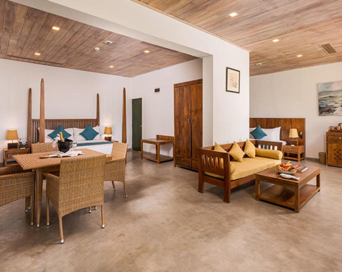 Regenta Arie Lagoon Negombo Kültér fotó