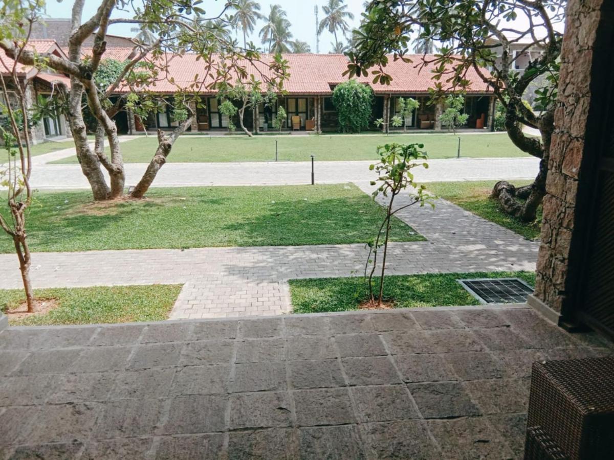 Regenta Arie Lagoon Negombo Kültér fotó